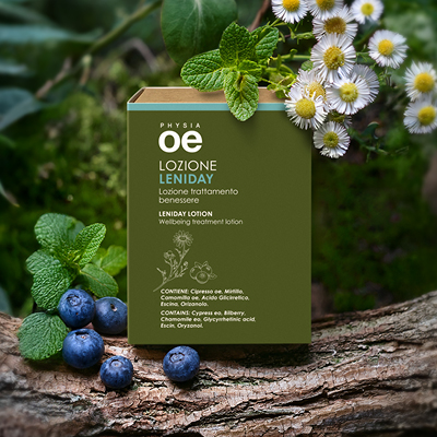 immagine della lozione leniday ambientata su sfondo di mirtilli e margherite